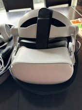 Oculus 2 W/ External Battery Pack, Two Contro...