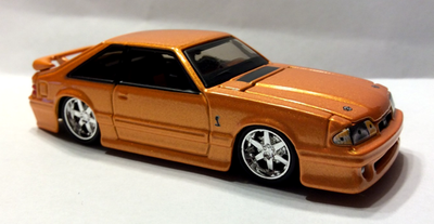 Slammed 1993 Ford Fox Body Mustang SVT Cobra 5.0 V8 1/64 Scale