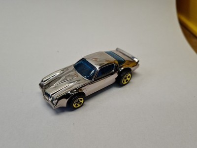 Hot Wheels Chevrolet Camaro Z28 in Chrom silber Gebrauchter Zustand 