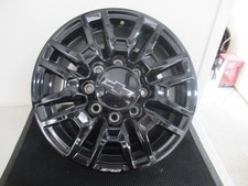 One Chevy Chevrolet Silverado 2500 oem factory 18" black wheel rim ZR2 READ