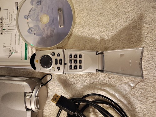 Optoma EP735 EzPro DLP Projector Powers On Carrying Case Remote Bundle Cables - Picture 11 of 21