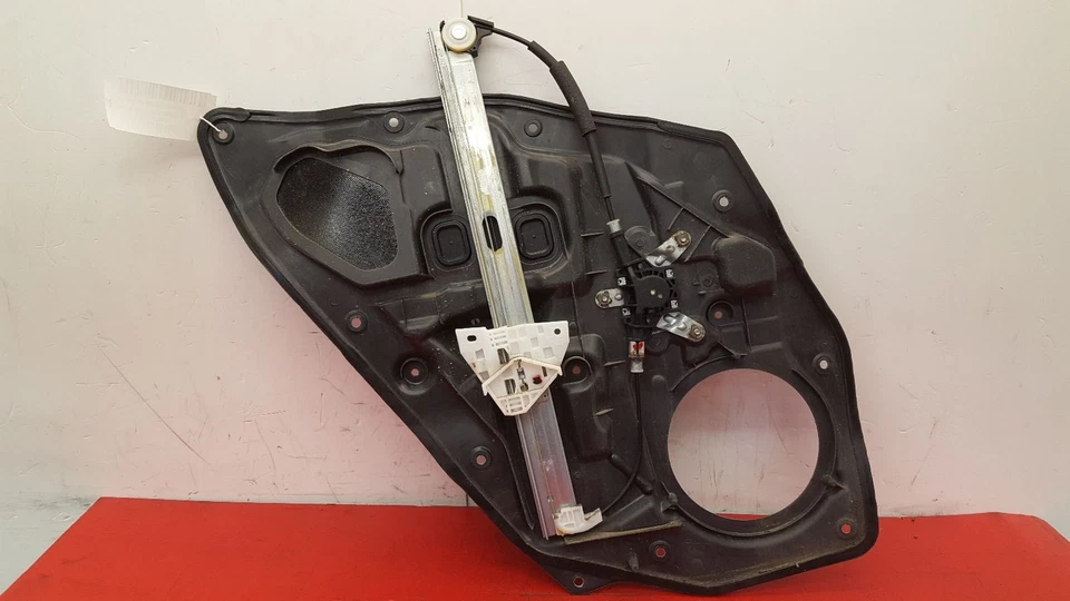 Mazda 2013 2 5 puertas hatchback conductor ventana trasera regulador + motor Foto 3 de 4