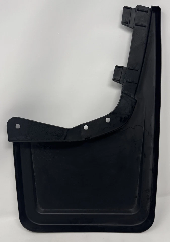 Guardabarros trasero moldeado ML3J fabricante de equipos originales Ford F-150 ML3J con herrajes Foto 3 de 4