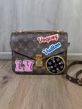 Louis Vuitton Pochette Métis Shoulder Bag Small Brown Canvas