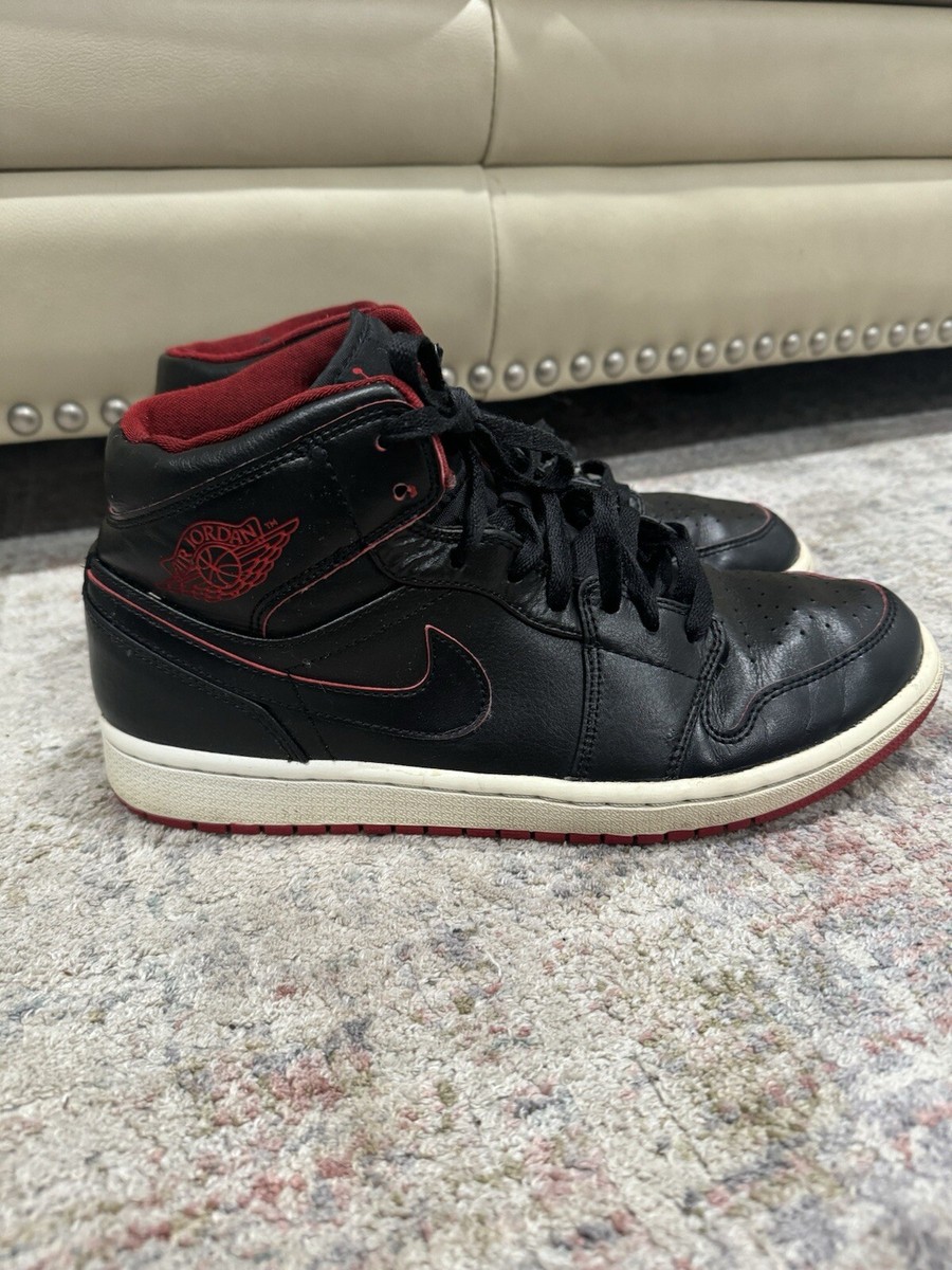 Nike Air Jordan 1 Retro 2015 Mid Black Red 554724-028 Mens  display picture 3