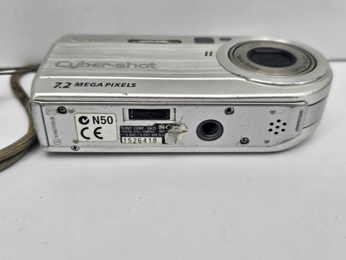 Sony Cyber-shot DSC-P150 7.2MP Digital Camera UNTESTED SPARES OR REPAIRS - Picture 8 of 8