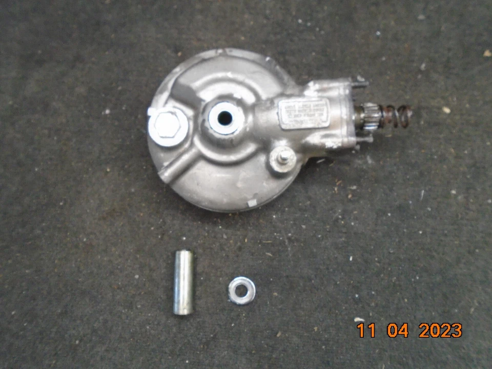 85 Kawasaki ZN700A ZN 700 LTD 1985 tracción final diferencial trasero Foto 4 de 4