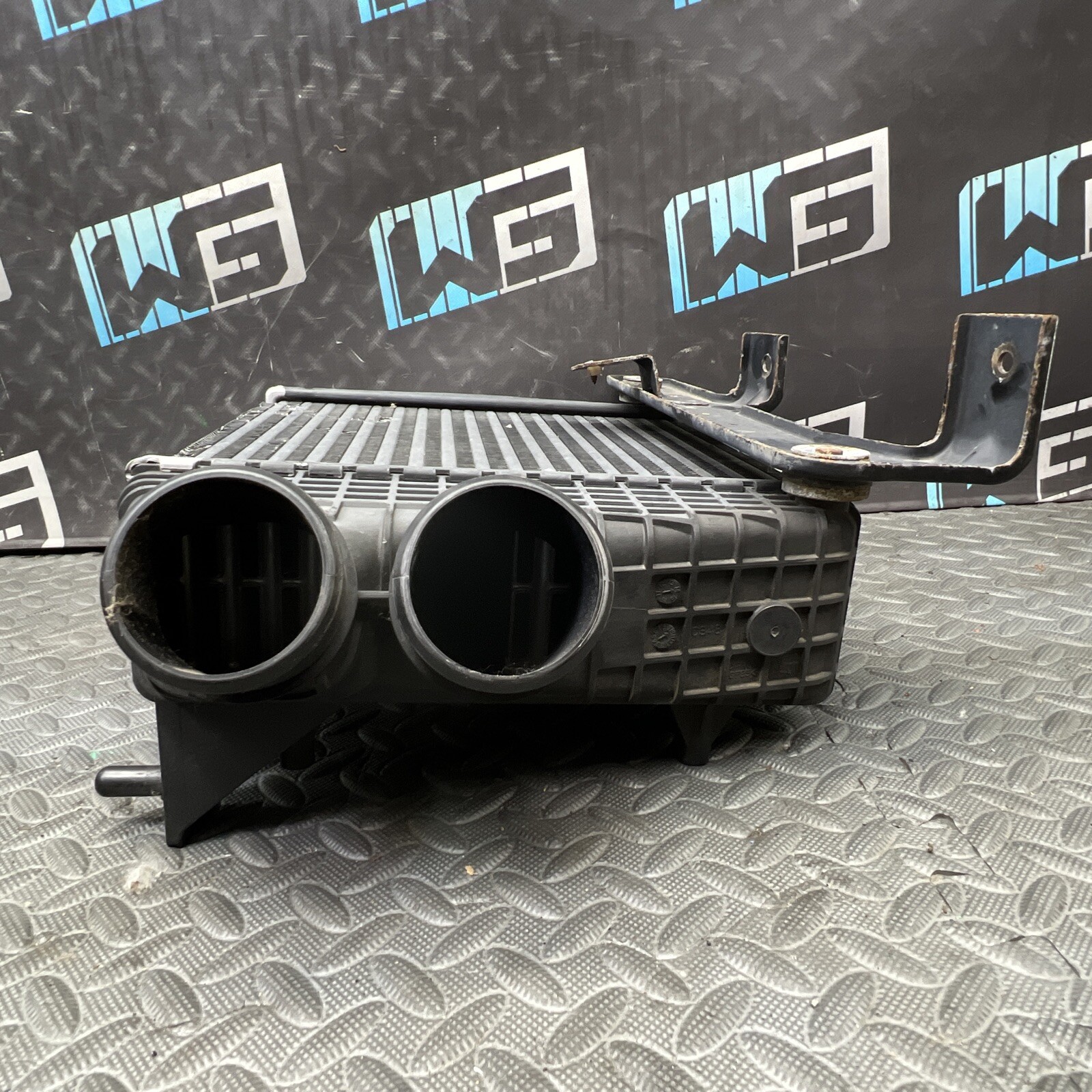 OEM 2014-2019 MASERATI GHIBLI SQ4 3.0L LEFT DRIVER FRONT RADIATOR INTERCOOLER