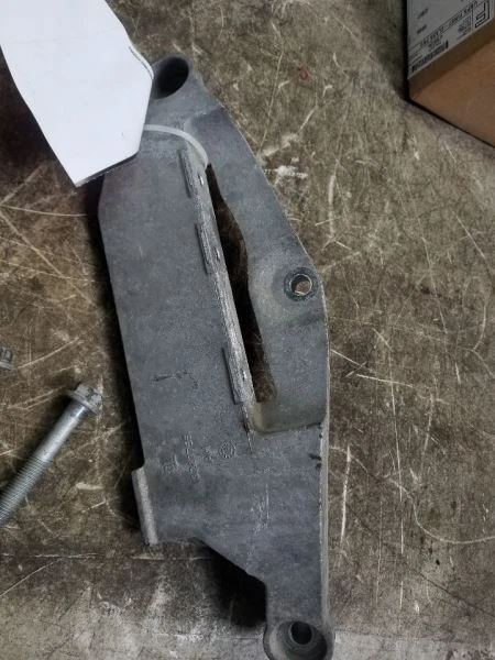 Chevrolet Impala 2014-2018 3,6 L V6 motor soporte montaje 13227756 W Foto 3 de 4