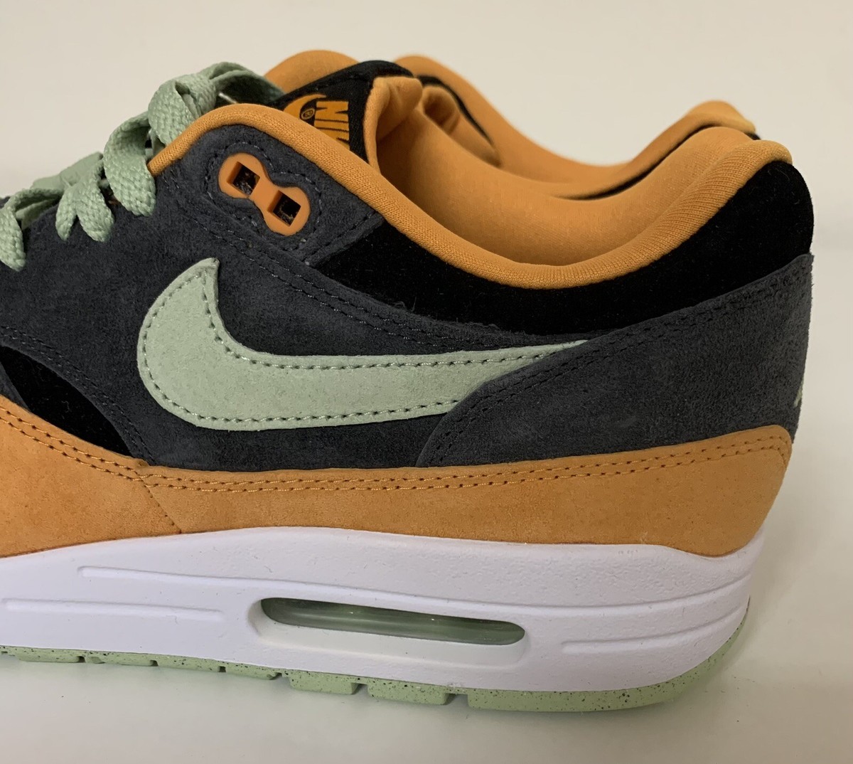 nike air max 1 duck canvas carhartt
