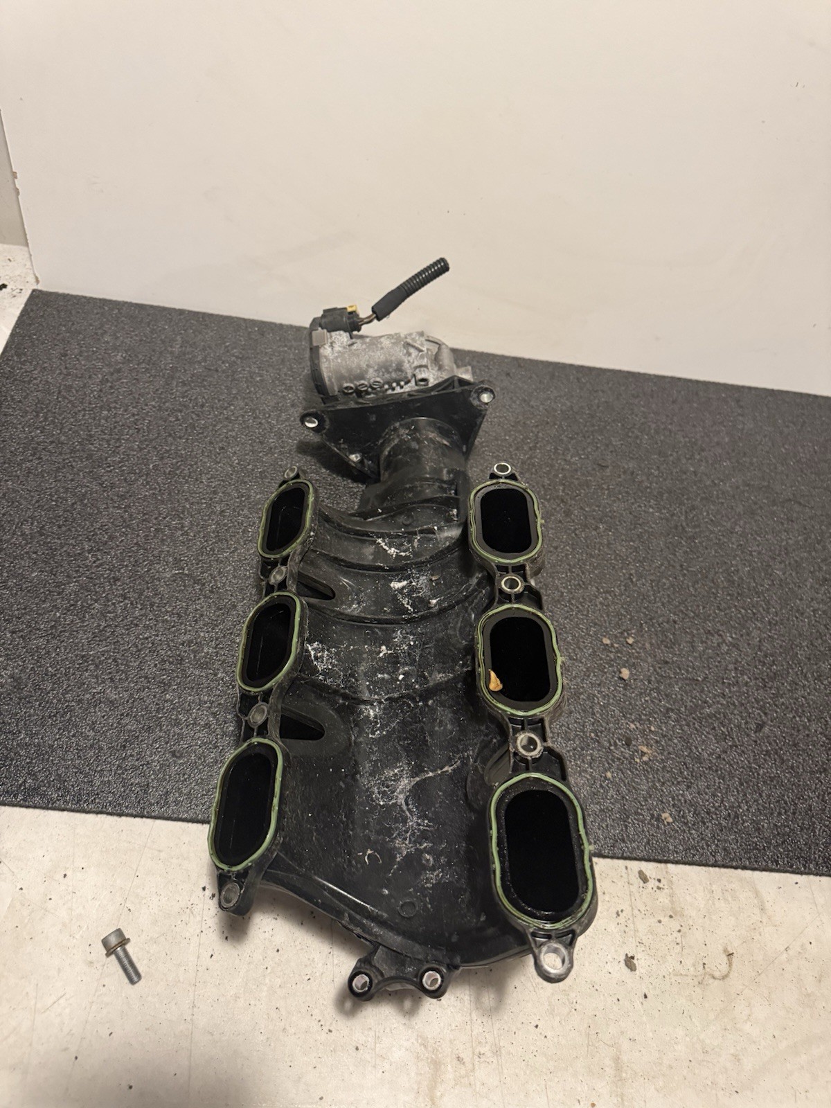 2014 - 2019 MASERATI GHIBLI 3.0L V6 ENGINE MOTOR INTAKE MANIFOLD OEM