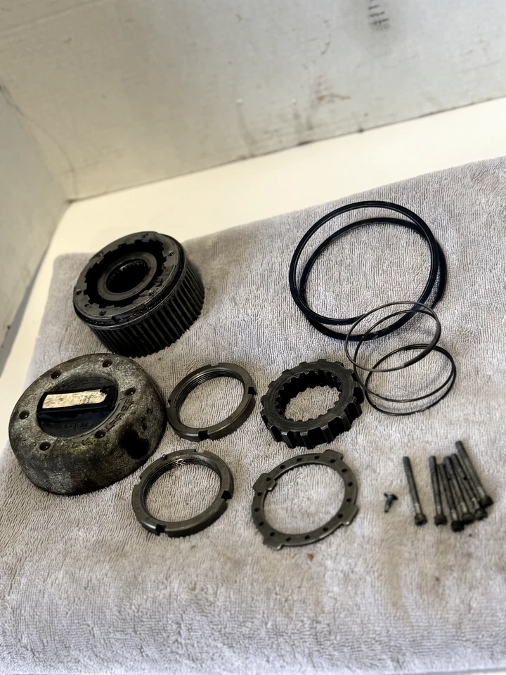 1980-1996 FORD F250 FRONT TTB DANA 50 AXLE HUB LOCK PIECES KIT SET PASS RIGHT - Image 3 of 4