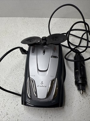 Cobra XRS 9400 Radar Detector  an 11 band Radar Detector-Functional-Box-800
