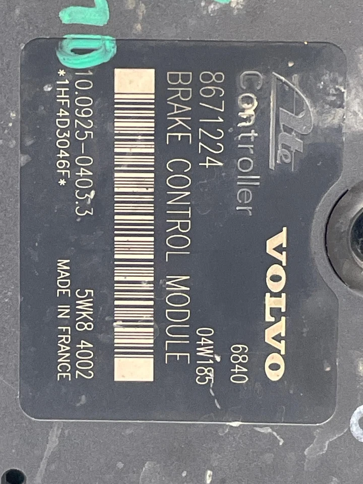 Módulo de bomba de freno antibloqueo Volvo V70 2004 ABS dinámico 88 k millas OEM 8671224 Foto 3 de 4