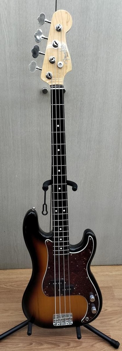 Fender Made in Japan Heritage 60s P Bass 5372100300_gtr_frt_001_rr.png?