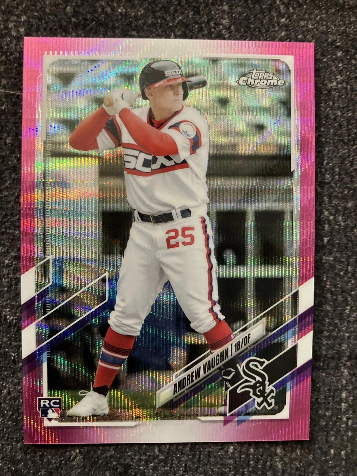 2021 Topps Chrome Update Series - Andrew Vaughn #USC72 Pink Wave Refractor (RC)