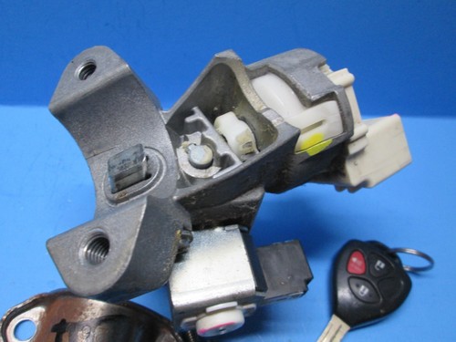 2008-2011 Scion XD Ignition switch Lock CYLINDER 1 Key Automatic 45280-22510 OEM - Picture 4 of 14