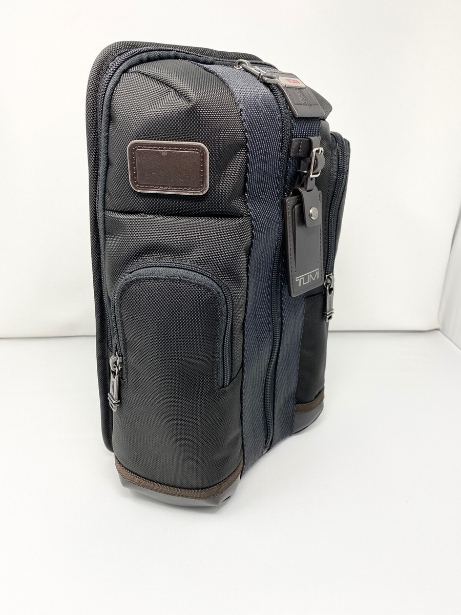 Tumi 02223393hko Higgins Sling Ballistic Nylon Men's Black Tumi 02223393hko Higgins Sling Ballistic Nylon Men's Black