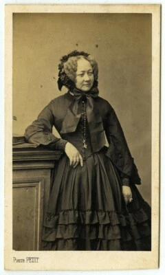 CDV 1860-70 Pierre Petit. Madame Fanny Jarrin. Mode. Coiffe. - Photo 1/2