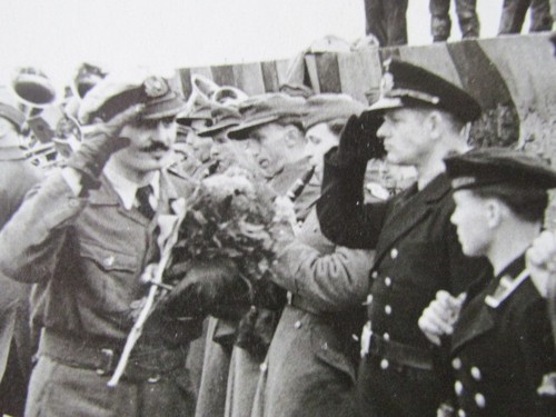 original Foto U-Boot Kommantant Wilhelm Brauel Frankreich Brest U256 WW2 KM - Bild 2 von 2