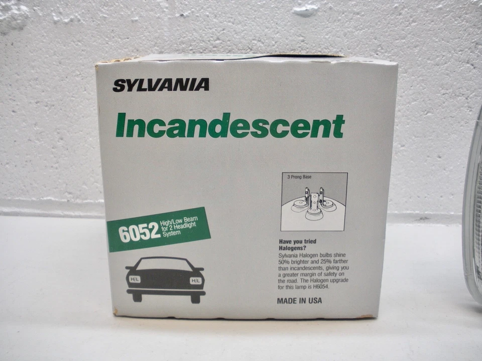 Faro incandescente 6052 12V 3 clavijas haz alto/bajo O.E.M. Sylvania NOS Foto 4 de 4