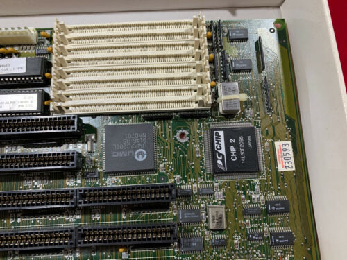 Placa madre KP 386SX con ranuras para tarjetas de expansión ISA - Imagen 3 de 7