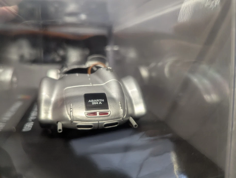 Abarth 204 A - 1950 - Modellino 1/24 - Hachette - Uscita n.6 - Immagine 3 di 4