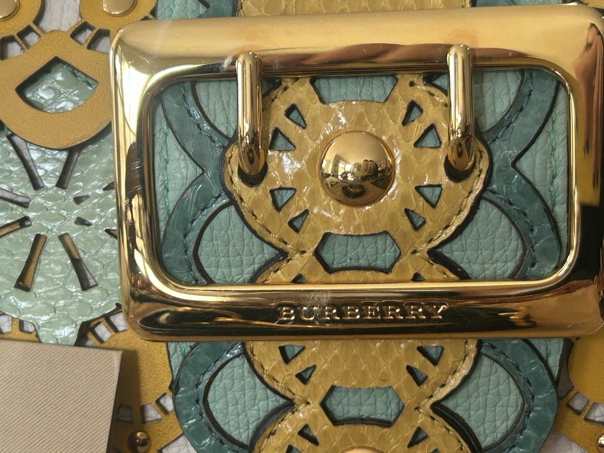 Burberry London ~ England Layered Lace Shoulder Bag in Celadon