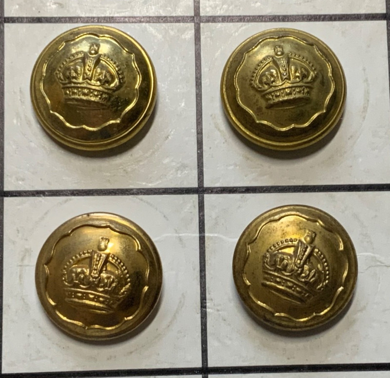4 KING GEORGE V 1910-35 YEOMAN OF THE GUARD BEEFEATER 19mm CUFF BUTTONS 2 MAKERS