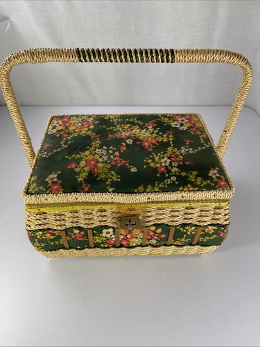 VTG Green Flowers Sewing Basket Box Retro w Working Clasp Made Japan Cottagecore - Picture 2 of 24