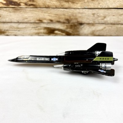 Lockheed SR 71 Blackbird Diecast Pull Back Plane Model Display (MISSING WHEEL)