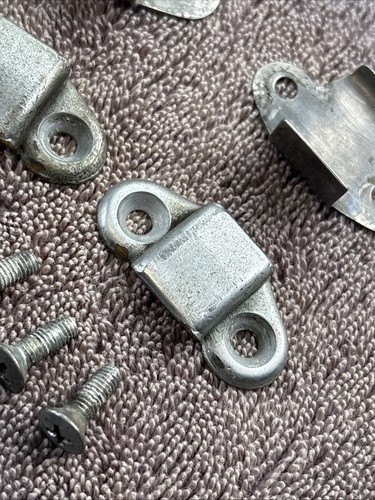 1986 Alfa Romeo Convertible Top Striker Used Pair With 3 Screws. - Picture 4 of 19
