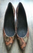 Stuart Weitzman Womens Poco Snakeskin Leather Pump Kitten Heels Size 6