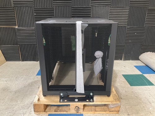 APC NetShelter SX Rack with Side Panels 12U AR3003 658H x 600W x 900D B New - Picture 2 of 6