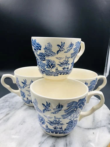 Willow Blue Tea Coffee Made in England Vintage Lot of 4