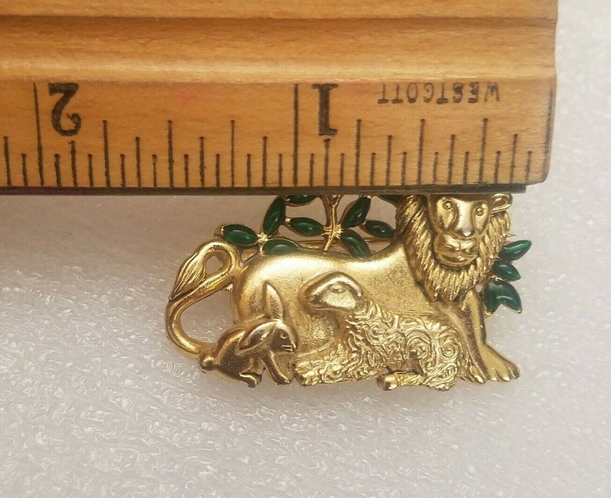中国　玉石彫刻　獅子　神獣　根付　紙鎮　置物　C　R7142E 中国 玉石彫 彩色鍍金 神獣 大香炉 重さ約14㎏ V 4108C