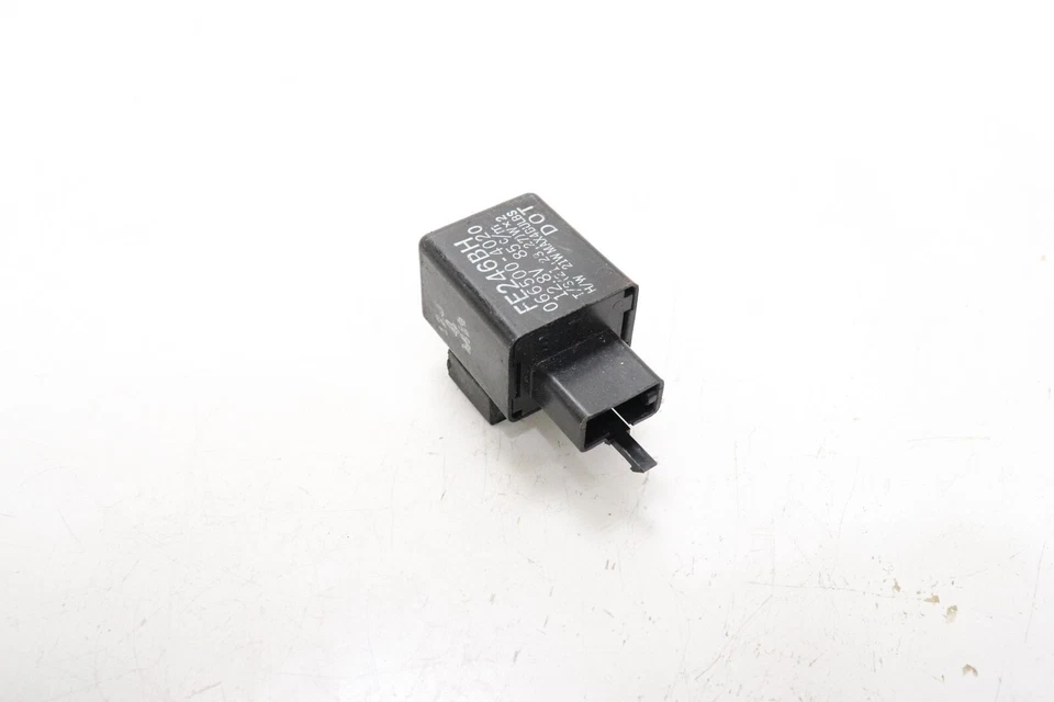 07-08 KAWASAKI NINJA ZX6R ОРИГИНАЛЬНАЯ КОРОБКА ПРЕДОХРАНИТЕЛЕЙ В СБОРЕ РЕЛЕ - Изображение 4 из 4