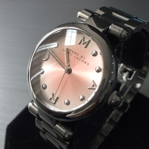 marc jacobs dotty watch