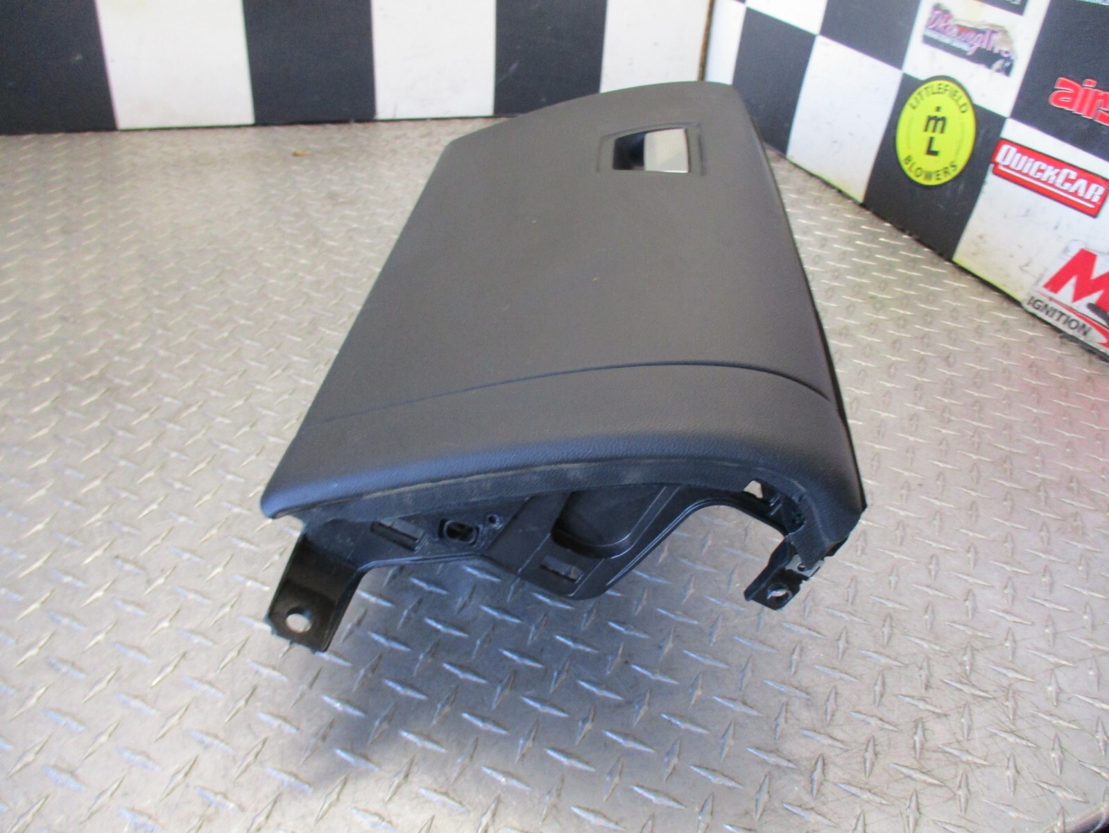 14-17 2017 Maserati Ghibli GLOVE BOX STORAGE COMPARTMENT BLACK 17326301