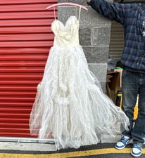 Ivory/White Sweetheart Sleeveless Tulle Ball Gown Wedding Dress Full-Length