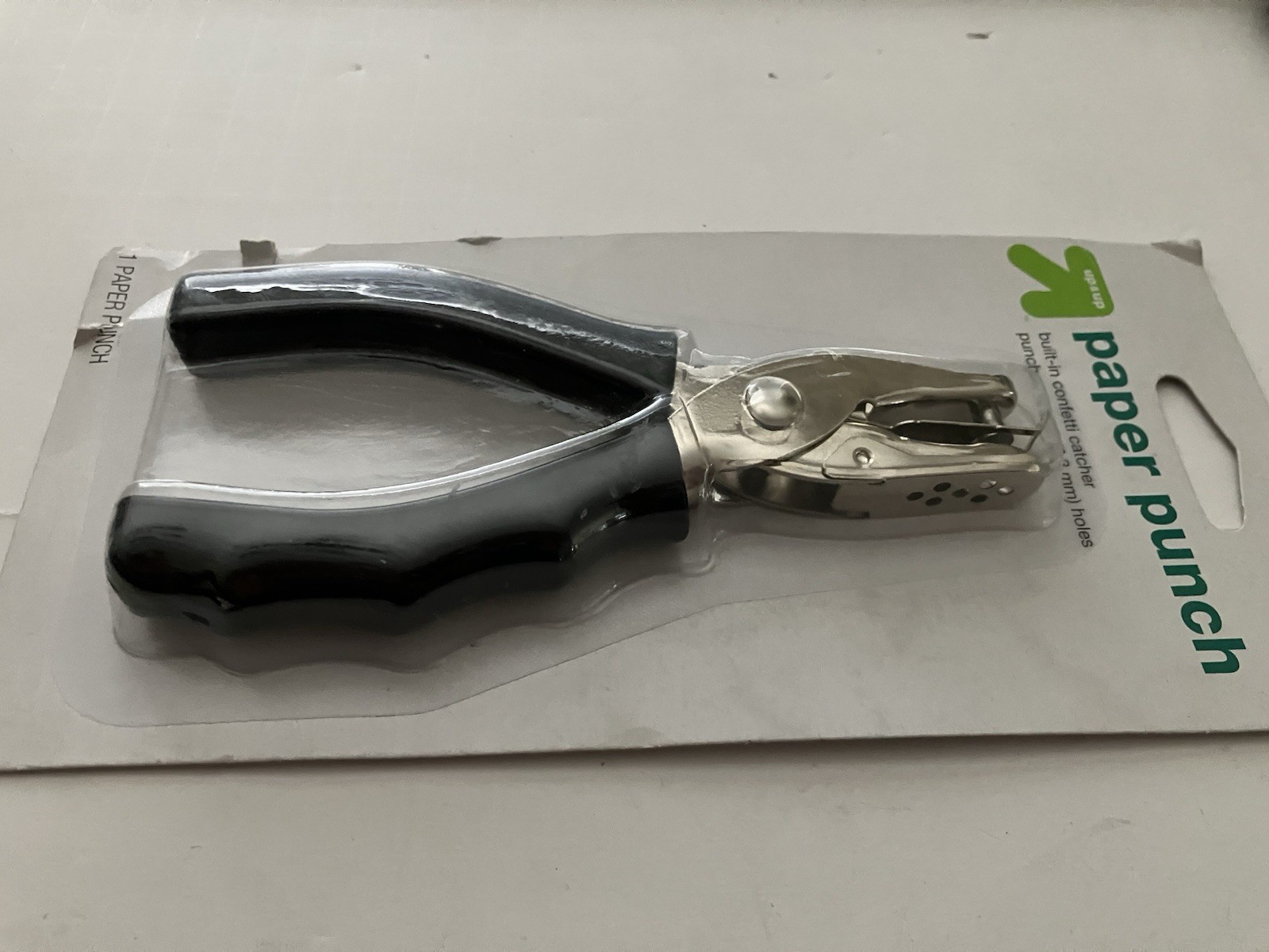 Paper Punch Single Hole 1/4" Rubber Grip Handheld Built In Confetti Catcher New