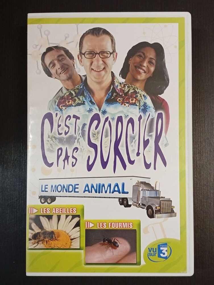 VHS - The Animal World It's Not Magic | Good Condition