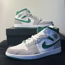 Nike Air Jordan 1 Mid SE Pine Green Smoke Grey Mens Size US 11 (NEW)