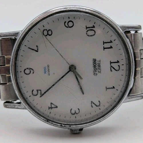 Vintage Timex Indiglo mens watch quartz water resistant Silver tone [Works]