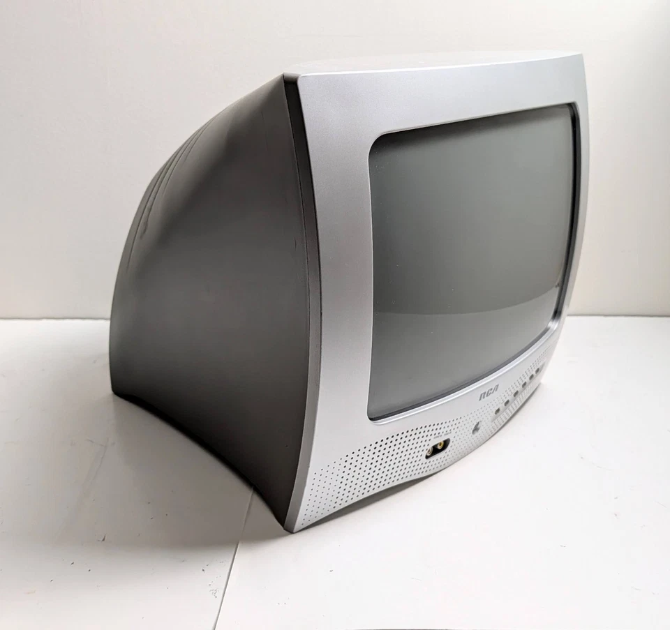 RCA E13320 13” Retro Gaming CRT TV Television No Remote Tested Ships Free - Image 2 of 4