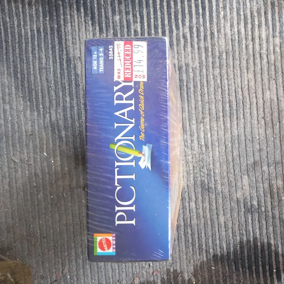 Pictionary Board Game Quick Draw Family Fun Parker Brothers - Image 3 of 3