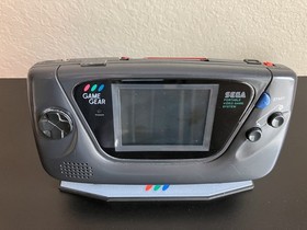 Sega Game Gear - Recapped - HD Graphics & Play on Monitor &  USB-C + Flash Cart!