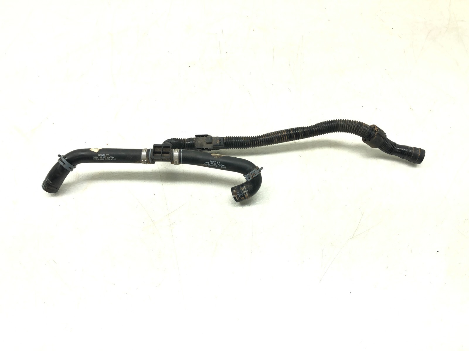 2014-2018 BENTLEY FLYING SPUR 4.0L V8 SECONDARY AIR PUMP CONNECTING PIPE OEM