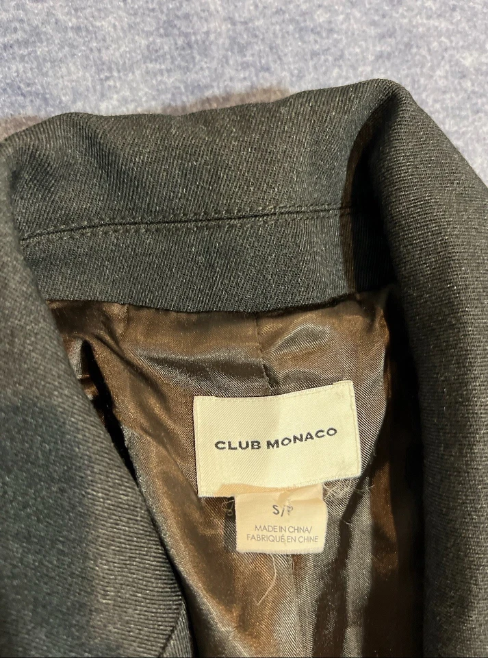 ¡Hermoso abrigo Club Monaco! Foto 4 de 4