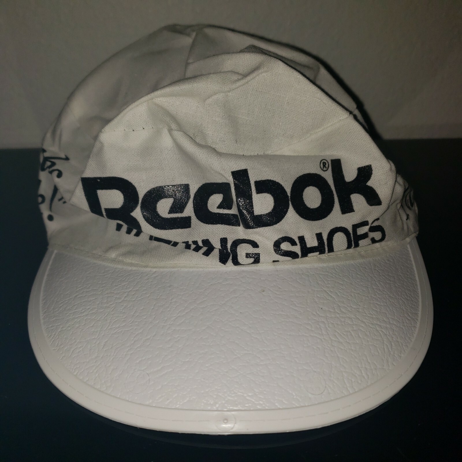 Vintage Reebok Fitted Medium Hat Cap Retro Red Wh… - image 1